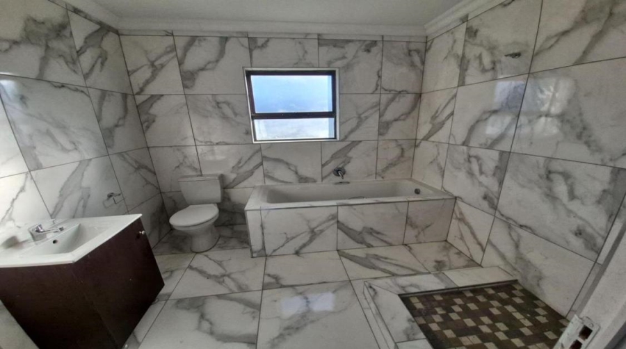 4 Bedroom Property for Sale in Gonubie Eastern Cape